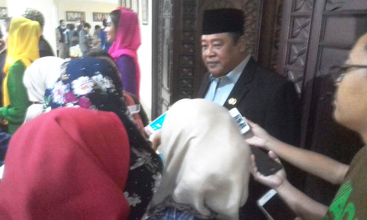 You are currently viewing NasDem Sepakat Terkait Fasilitas Tenaga Ahli DPRD DKI