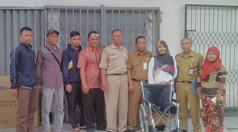 You are currently viewing NasDem Jakbar Fasilitasi Pemberian Alat Bantu Kesehatan