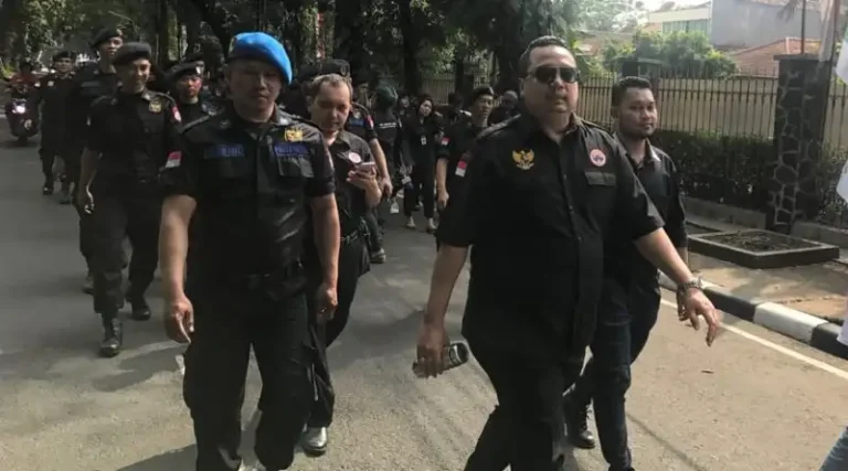Garda Pemuda NasDem DKI Kawal Pendaftaran Jokowi-KH. Ma’ruf Amin ke KPU