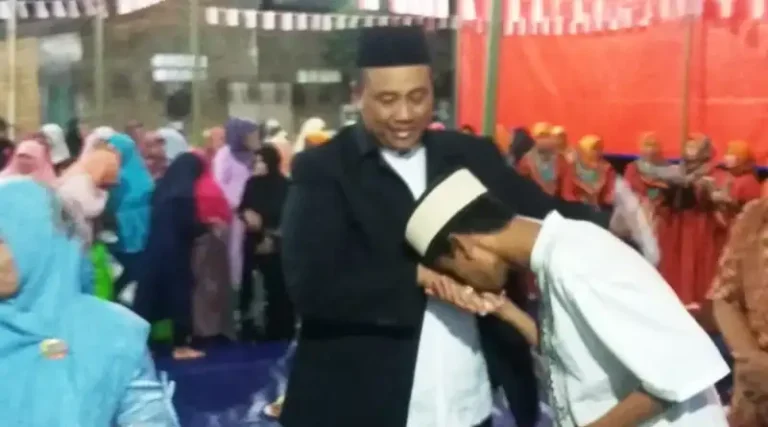 NasDem Jakbar Jadikan 1 Muharram Momen untuk Berbagi Kepada Sesama