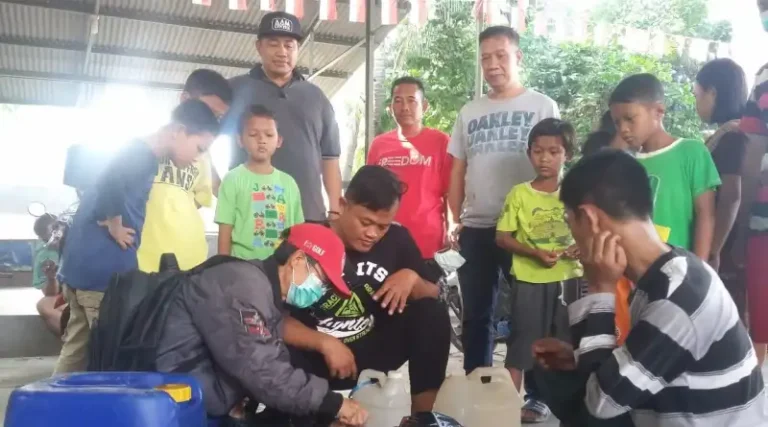 Cegah Demam Berdarah, NasDem Jakbar Gelar Fogging di Kelurahan Kosambi