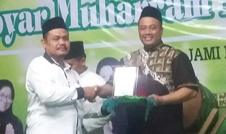 Read more about the article Berkat Kepeduliannya, Abdul Azis Terima Penghargaan dari Masyarakat