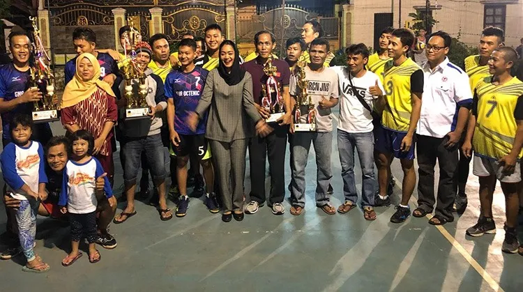 Read more about the article Lewat Turnamen Voli, Nonny Chirilda Konsisten Kenalkan NasDem di Jaktim