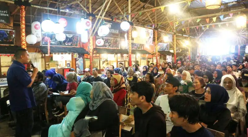 You are currently viewing Temui Relawan, Wibi Disambut Ratusan Warga Pesanggrahan