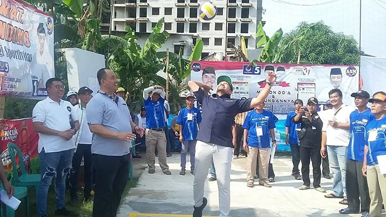 Read more about the article NasDem Jakbar Gelar Lomba Bola Voli