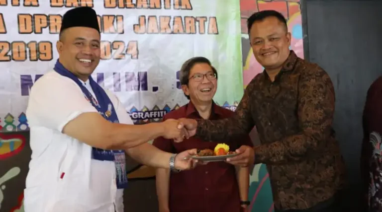 Abdul Azis Gelar Tasyakuran Bareng Warga