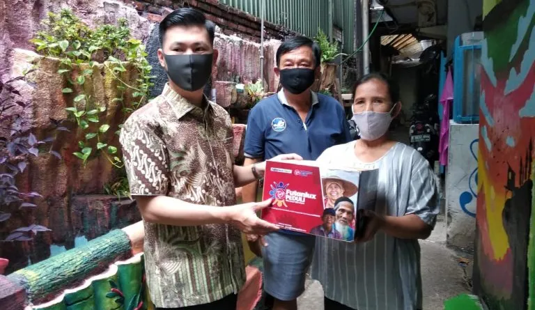 Read more about the article Jupiter Distribusikan Ratusan Paket Sembako untuk Warga Jakarta Barat