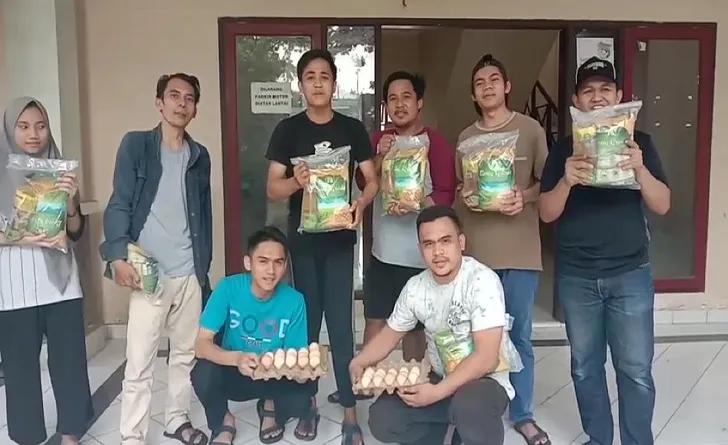 Read more about the article NasDem DKI Salurkan Bantuan Logistik ke Mahasiswa Riau di Jakarta