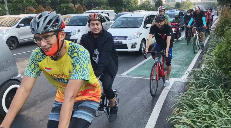 Read more about the article Gowes Bareng, Wibi dan Sandi Ajak Warga Tingkatkan Pola Hidup Sehat