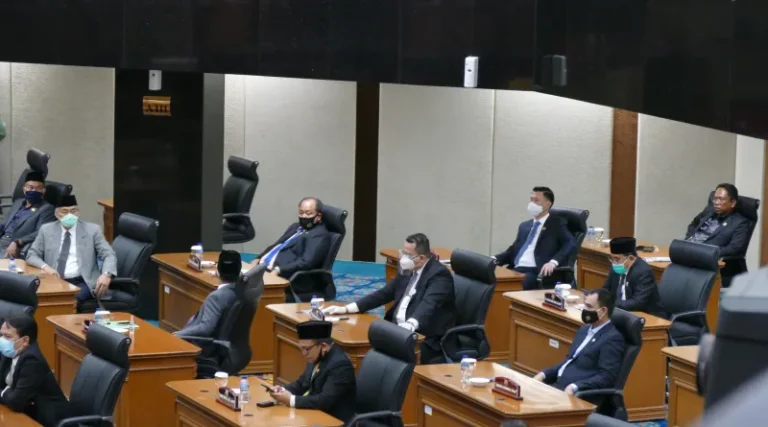 APBD 2019 Tak Akomodir Hasil Reses, NasDem “Walkout” di Paripurna