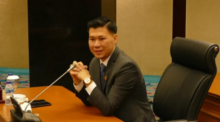 NasDem Dukung Penertiban Baliho Tak Bayar Pajak