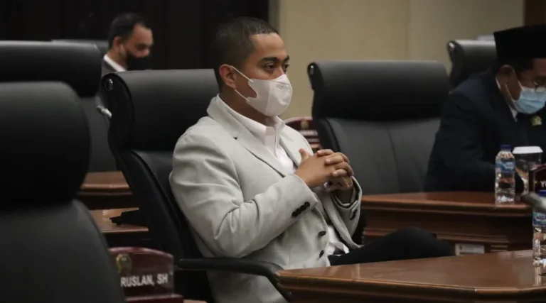 Demi Warga Jakarta, Ketua Fraksi NasDem DKI Siap Disuntik Pertama Vaksin Covid-19