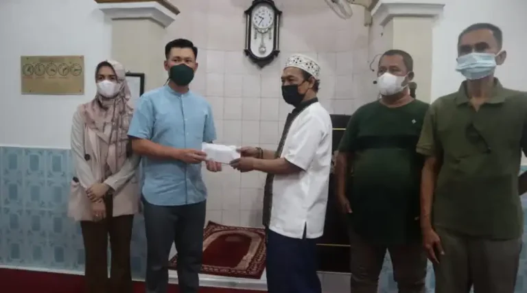 Sambut Ramadan Jupiter Beri Bantuan AC ke Masjid