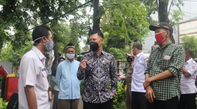 Jupiter Tinjau Langsung Loksem Pedagang di Wijaya  Kusuma