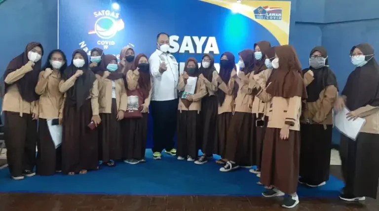 NasDem Siap Vaksinasi 4.596 Pelajar Jakarta Barat