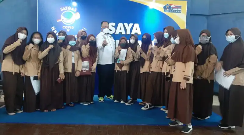 You are currently viewing NasDem Siap Vaksinasi 4.596 Pelajar Jakarta Barat