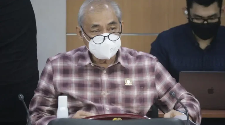 Legislator NasDem Harap Harga Tes PCR Bisa Lebih Murah Lagi