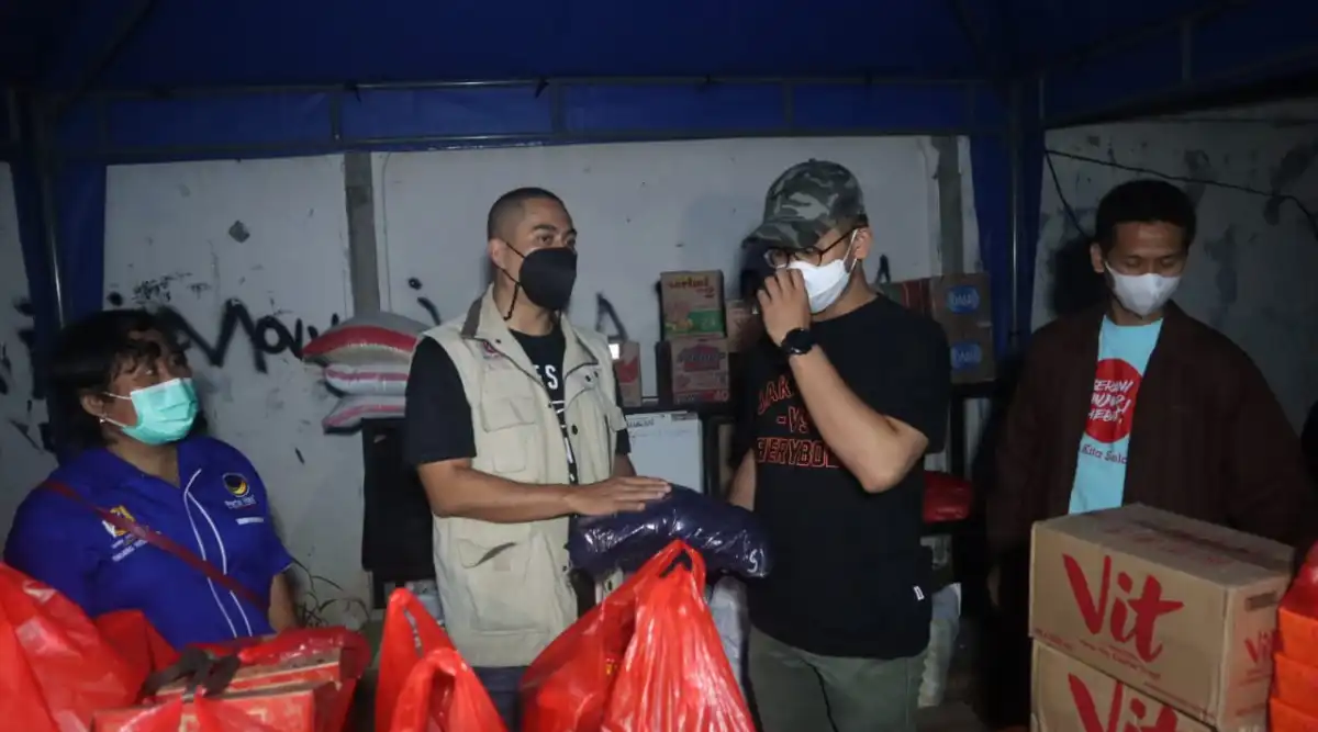 You are currently viewing NasDem Gerak Cepat Bantu Korban Kebakaran di Cipete Utara