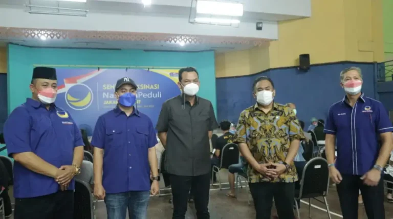Sentra Vaksinasi NasDem juga Menyasar ke Wilayah Luar Jakarta