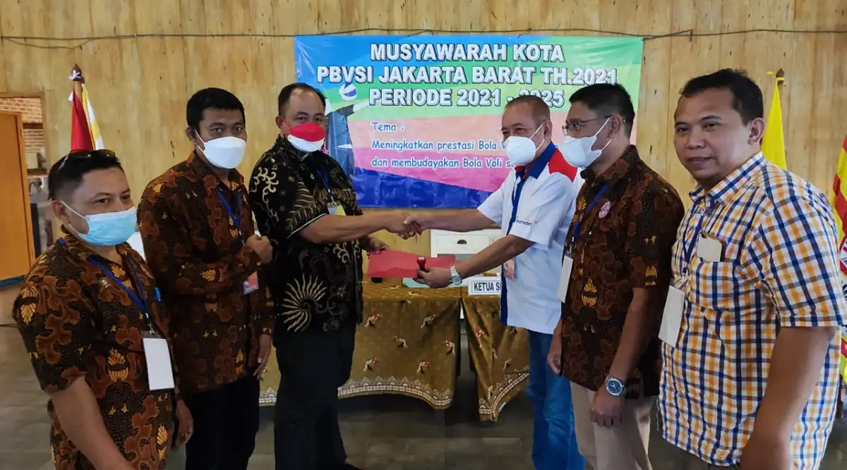 Read more about the article Terpilih jadi Ketua PBVSI Jakbar, Abdul Azis Siap Cetak Atlet Voli Berprestasi