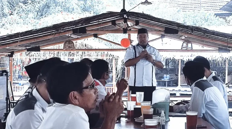 Abdul Azis Apresiasi Peran RW Bantu Tangani Covid-19