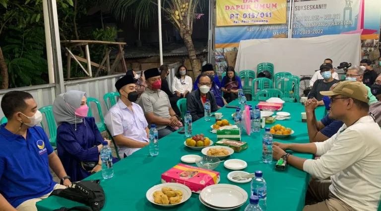 Safari Bang Wibi di Pela Mampang, Realisasikan Penanaman Bibit Pohon