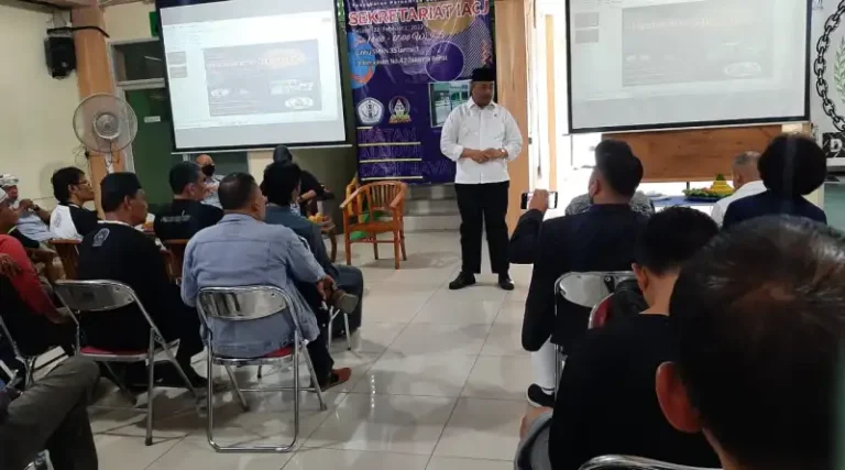 Abdul Azis Resmikan Kantor Sekretariat Ikatan Alumni Camp Java VII