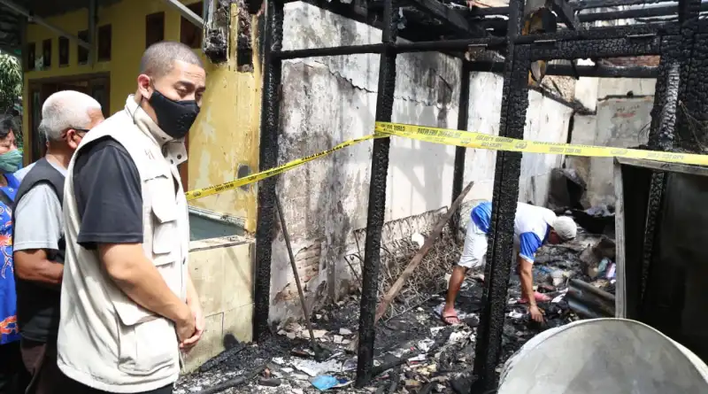 Read more about the article NasDem DKI Gerak Cepat Bantu Korban Kebakaran di Cipete Utara