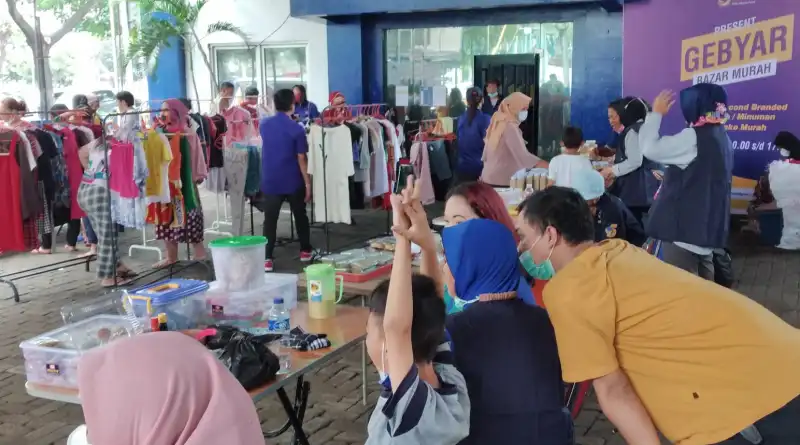 Read more about the article Bazar NasDem Jakpus Sediakan Sembako dan Pakaian Super Murah