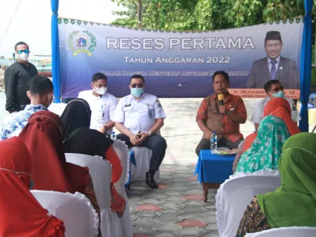 Read more about the article Muhammad Idris Dukung Modernisasi Kapal Penumpang di Kepulauan Seribu