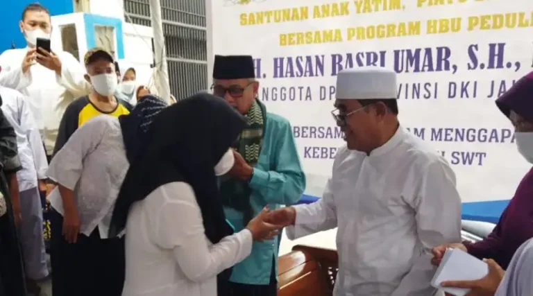 Hasan Basri Galar Santunan kepada 500 Anak Yatim dan Dhuafa