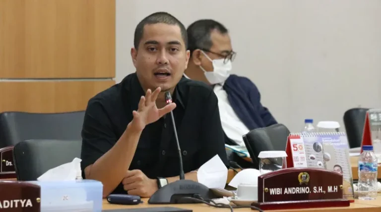 Soroti Warga Marunda Kesulitan Air Bersih, NasDem Desak Pemprov DKI Tindak Tegas Perusahaan Penyedia Air