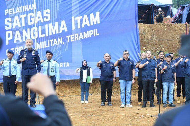 <strong>Partai NasDem Gelar Pelatihan Satgas Panglima Itam</strong>