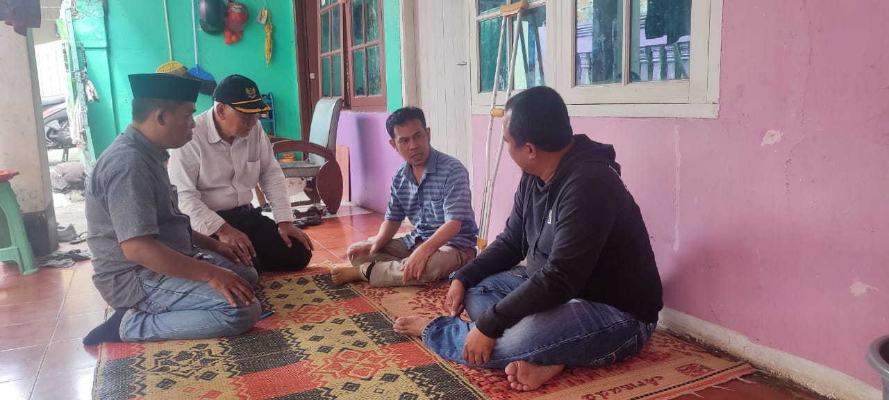 Read more about the article <strong>Jupiter Salurkan Bantuan Kaki Palsu untuk Warga Kedoya Selatan</strong>