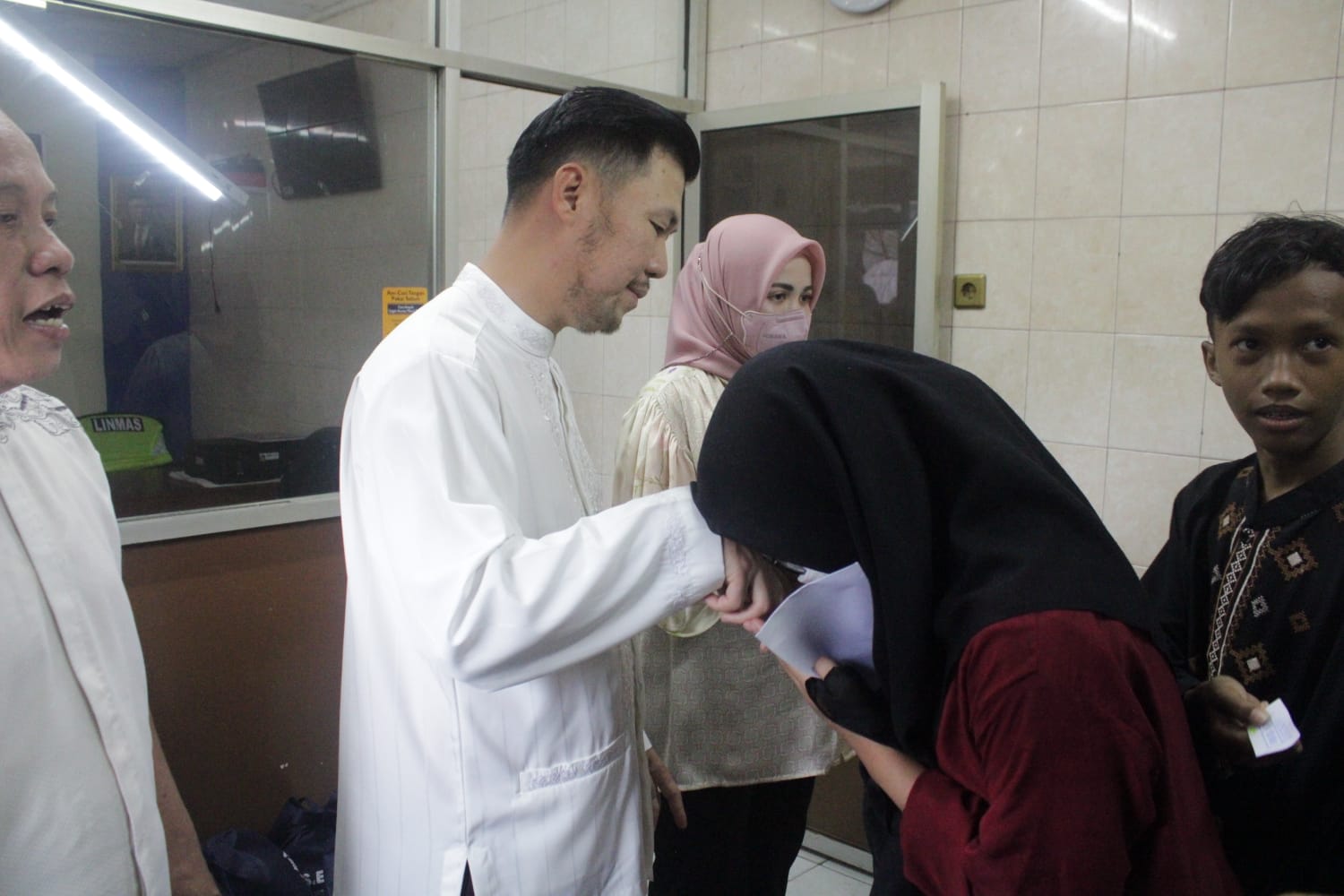 Read more about the article Jupiter Rayakan Momen Pergantian Tahun dengan Berbagi kepada Anak Yatim