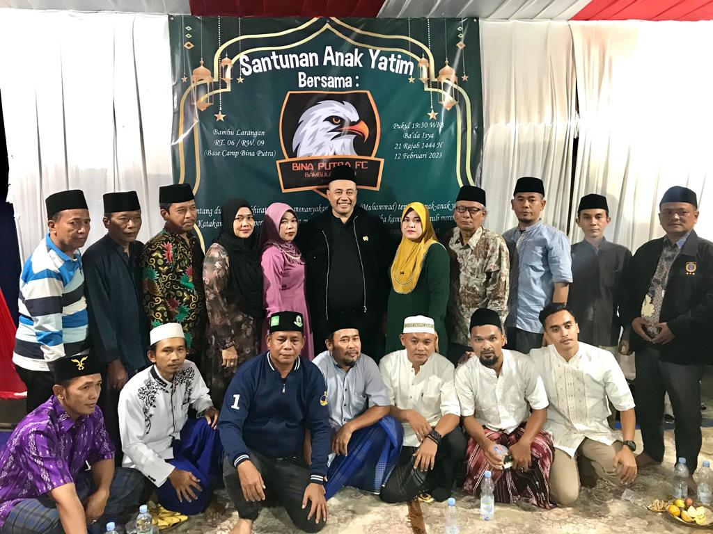 You are currently viewing Raih Runner Up, Bina Putra FC Gelar Tasyakuran dan Santunan Anak Yatim