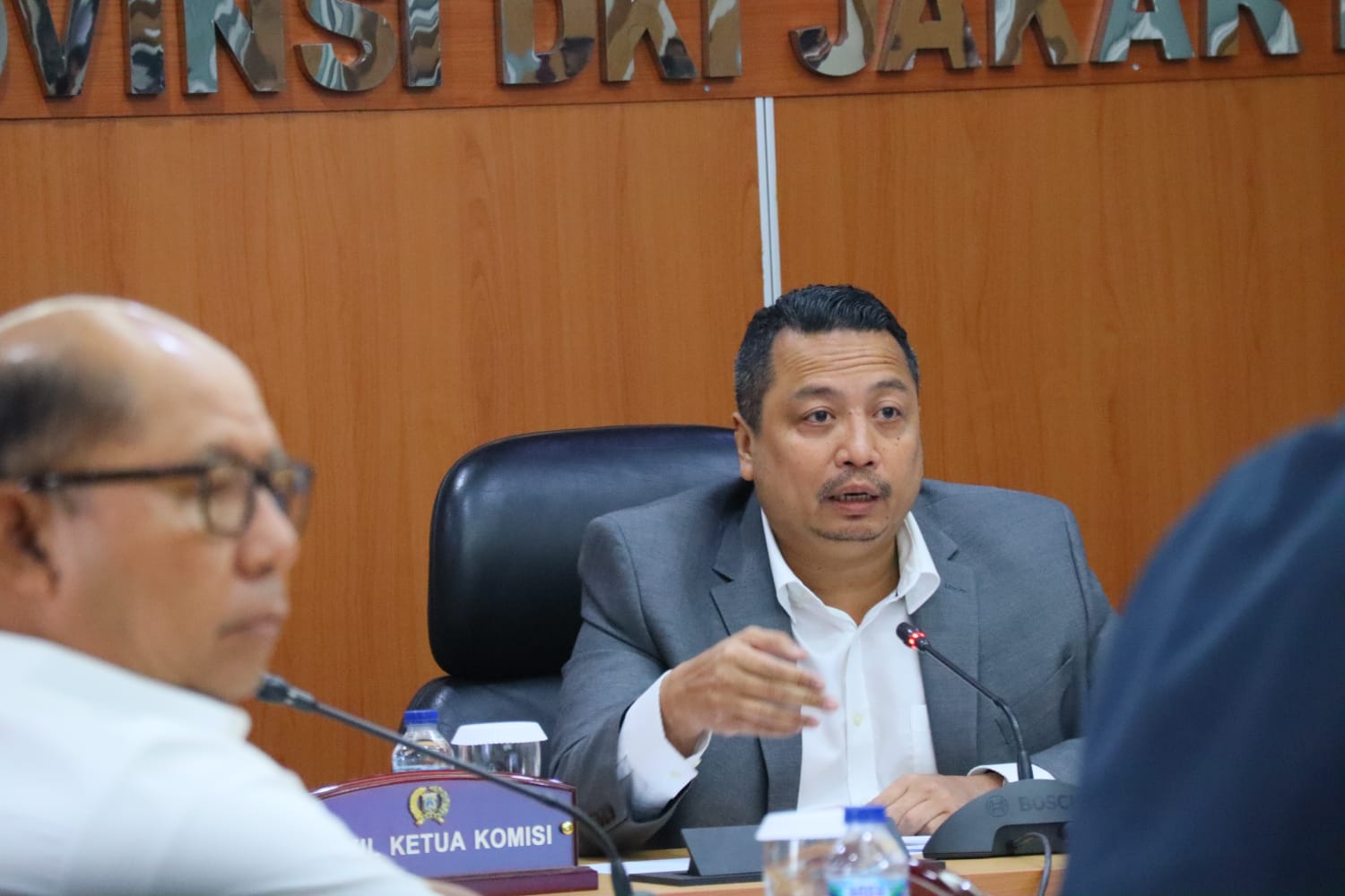 You are currently viewing <strong>NasDem Pertanyakan Kadis SDA terkait Proyek Sudetan Kali Ciliwung</strong>