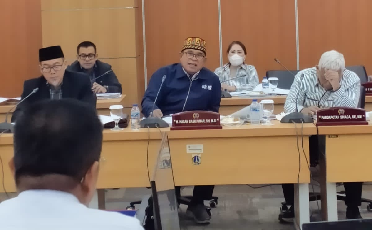 Read more about the article Hasan Basri Dorong Pemprov DKI Maksimalkan Lahan Parkir Liar