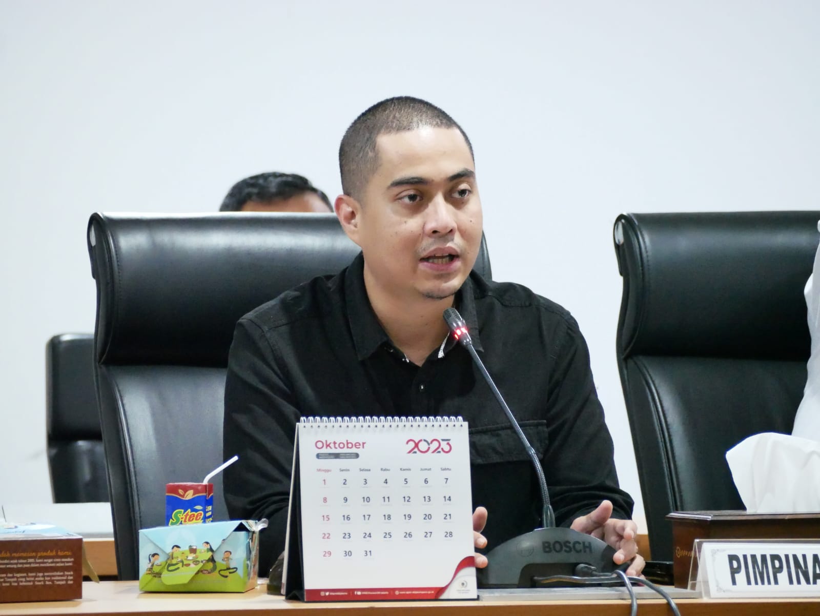 You are currently viewing NasDem Desak Pemprov DKI Duduk Bersama Selesaikan Kasus Warga Kampung Bayam