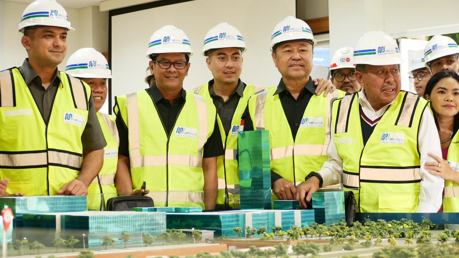 You are currently viewing Tinjau Pembangunan MRT Fase 2A, Wibi Harap Solusi Atasi Kemacetan di Jakarta