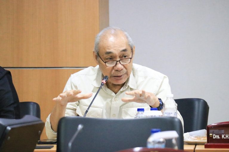 Kritik Cleansing Guru Honorer, NasDem: Jangan Diangkat Dulu Baru Sadar Jumlahnya Kelebihan