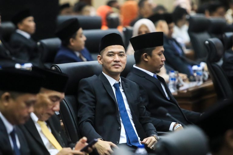 Resmi Dilantik, Gias Siap Perjuangkan Akses Kesehatan dan Pemerataan Pendidikan