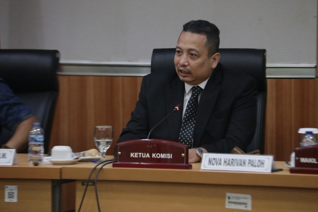 Read more about the article Pimpin Rapat Perdana Komisi B, Nova Harivan Paloh Ajak Anggota Saling Bersinergi dan Jaga Kekompakan