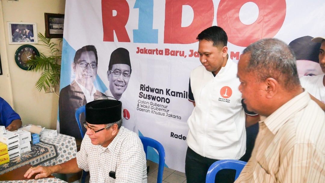 Read more about the article Penuhi Layanan Kesehatan, Gusti Arief Gelar Pengobatan Gratis di Ciracas