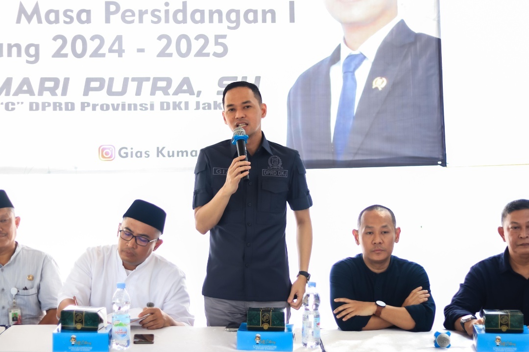 You are currently viewing Reses di Tambora, Gias Terima Aspirasi Warga Terkait Masalah Kebakaran dan KJP