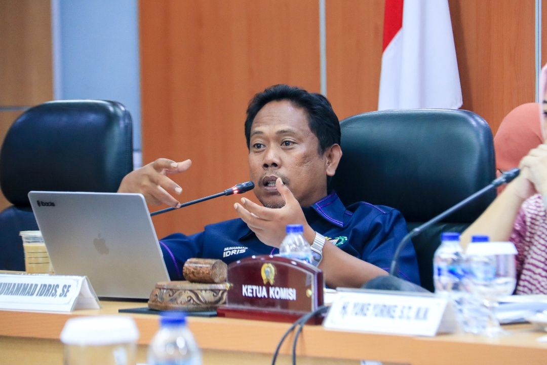Read more about the article Idris Minta Pemprov DKI Tambah Gerobak Sampah untuk Warga Kepulauan Seribu