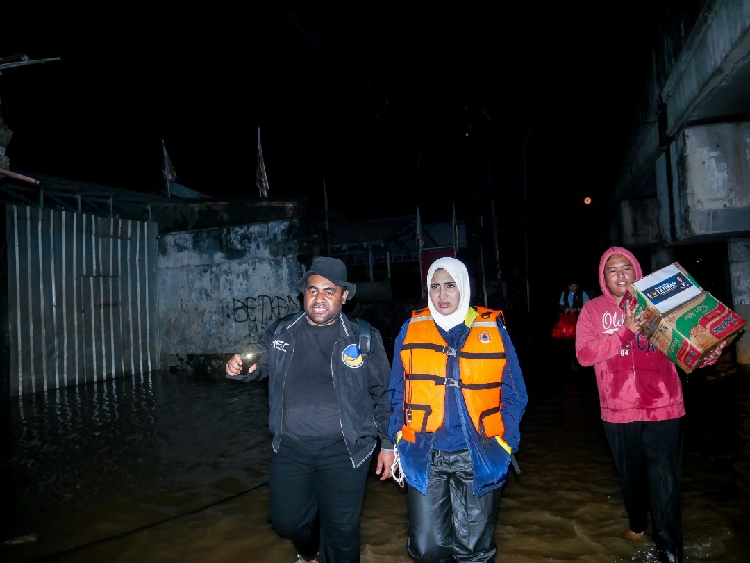 Read more about the article NasDem Gerak Cepat Bantu Korban Banjir Jakarta