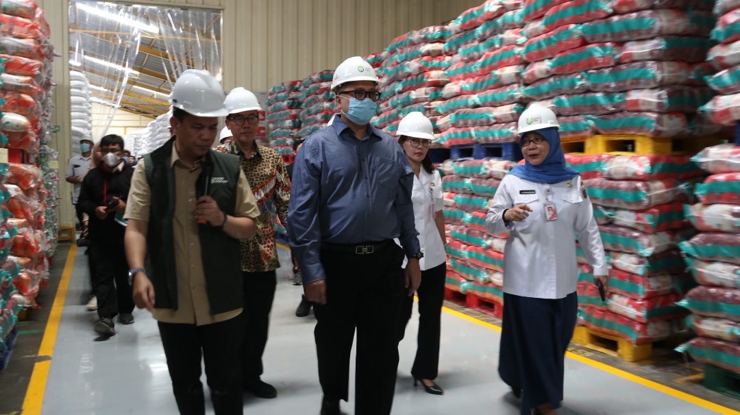 Read more about the article Komisi B Kunjungi PT Food Station Tjipinang Jaya Guna Memastikan Stok Pangan di Bulan Ramadan dan Idul Fitri Aman