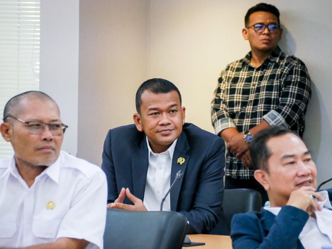 Read more about the article Riano Sebut Penataan Kabel di Jakarta Sangat Mendesak