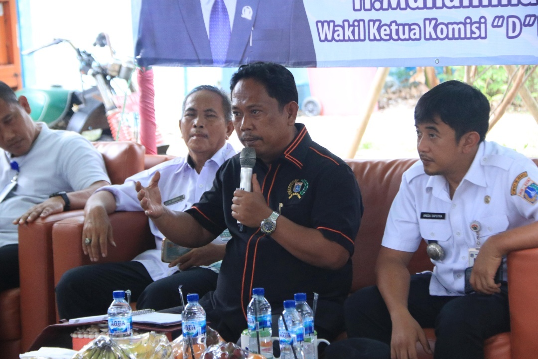 Read more about the article Sidak TPS Pulau Harapan, Muhammad Idris Soroti Mandeknya Kapal Pengangkut Sampah